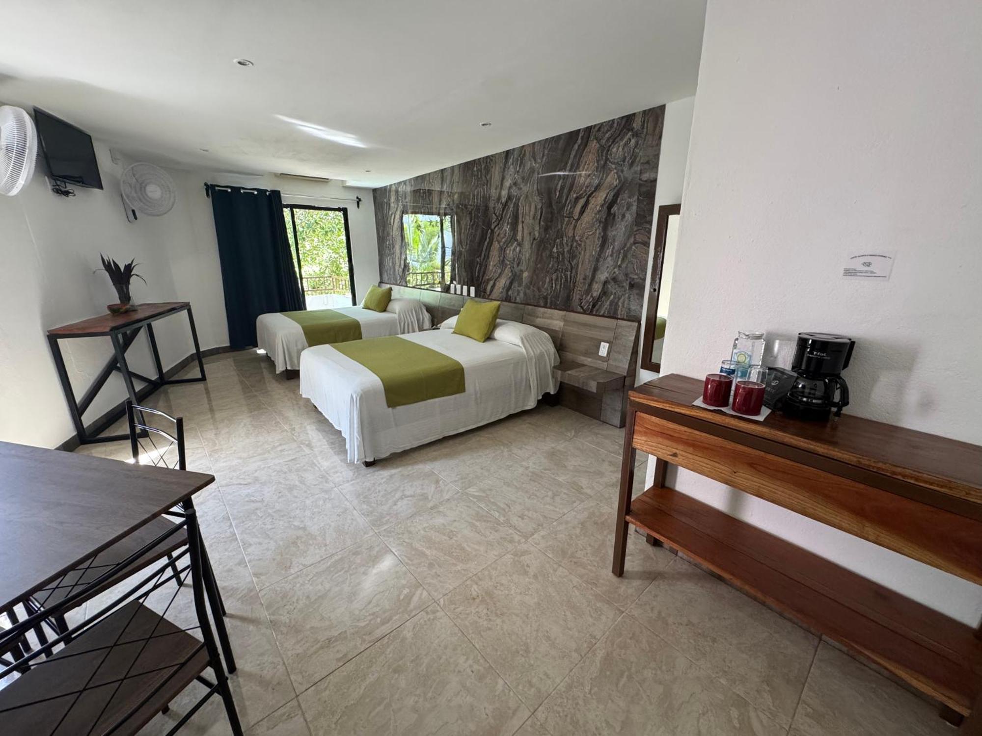 Hotel D Marco Exxpres Palenque Extérieur photo