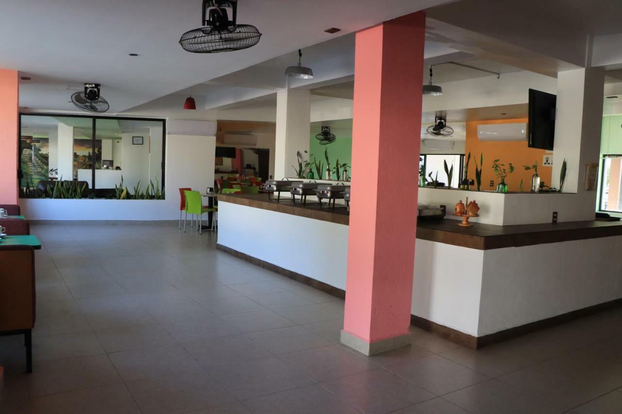Hotel D Marco Exxpres Palenque Extérieur photo